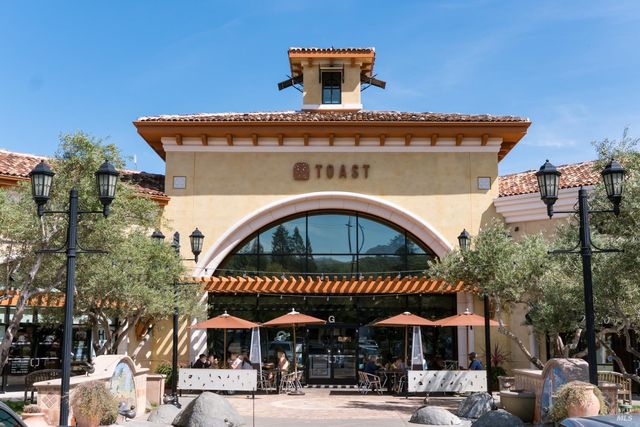 113 Quail Ct, Novato, CA 94949