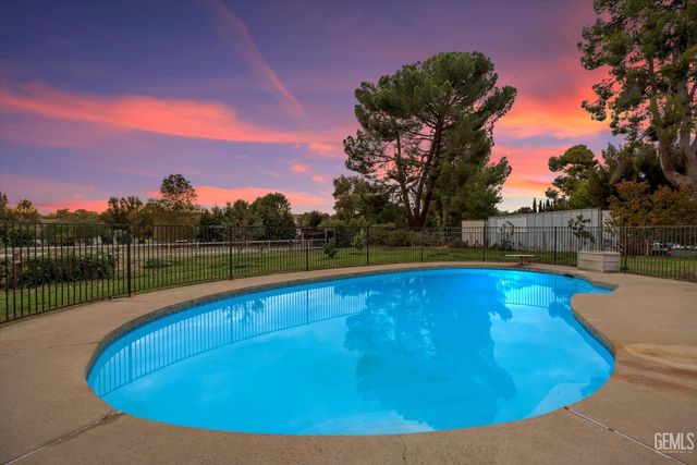 6350 Alfred Harrell Highway, Bakersfield, CA 93308