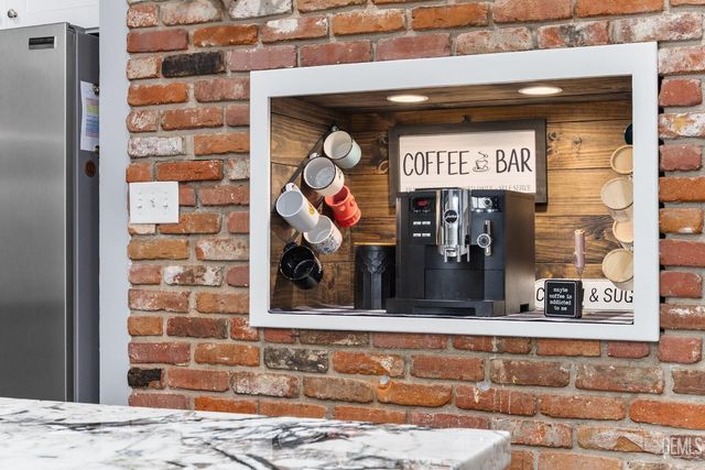 6350 Alfred Harrell Highway, Bakersfield, CA 93308