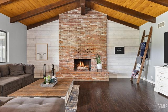 6350 Alfred Harrell Highway, Bakersfield, CA 93308