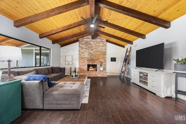 6350 Alfred Harrell Highway, Bakersfield, CA 93308