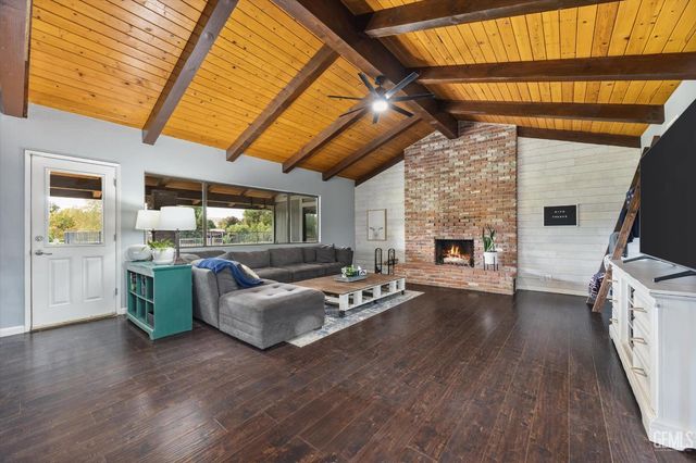 6350 Alfred Harrell Highway, Bakersfield, CA 93308