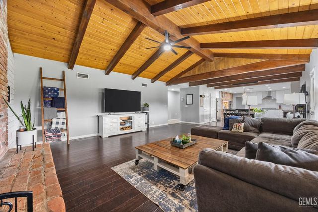 6350 Alfred Harrell Highway, Bakersfield, CA 93308