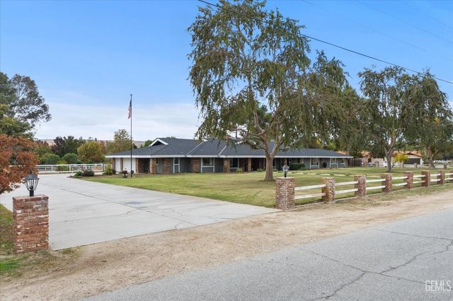 6350 Alfred Harrell Highway, Bakersfield, CA 93308