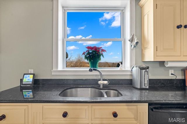 100 Little White Oak Road, New Haven, MO 63068