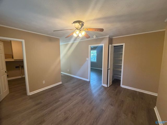 1609 Woodview Drive, Hartselle, AL 35640