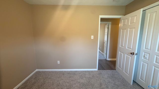 1609 Woodview Drive, Hartselle, AL 35640