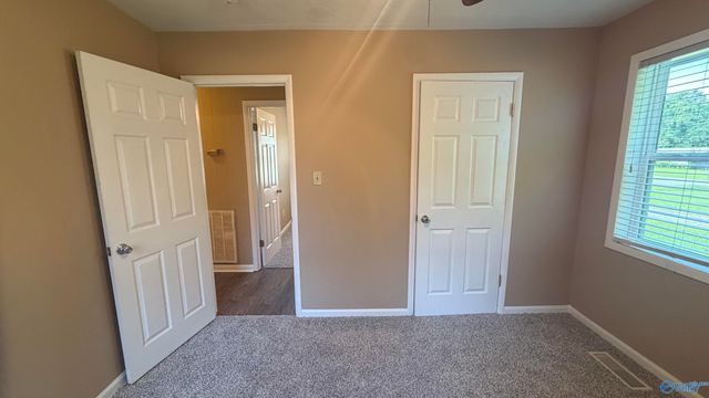 1609 Woodview Drive, Hartselle, AL 35640