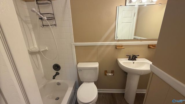 1609 Woodview Drive, Hartselle, AL 35640