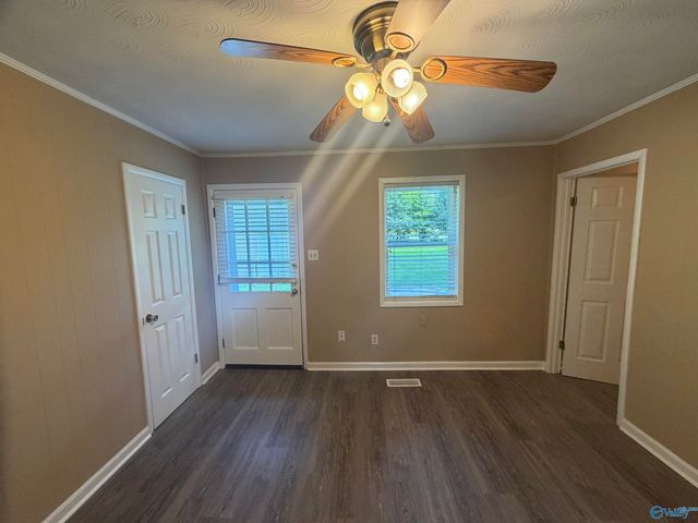 1609 Woodview Drive, Hartselle, AL 35640