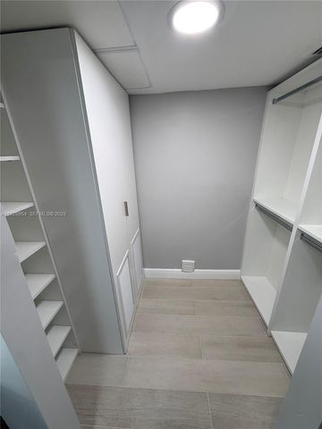 11933 NW 11th St 11933, Pembroke Pines, FL 33026