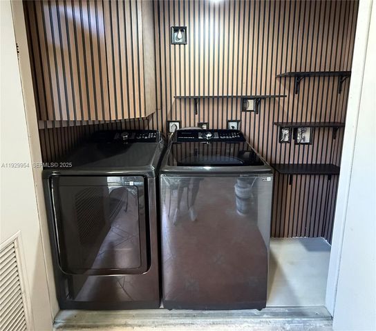 11933 NW 11th St 11933, Pembroke Pines, FL 33026