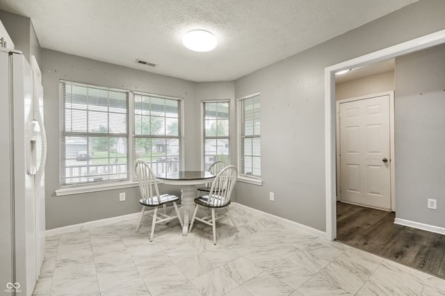 378 Longfellow Court, Greenfield, IN 46140