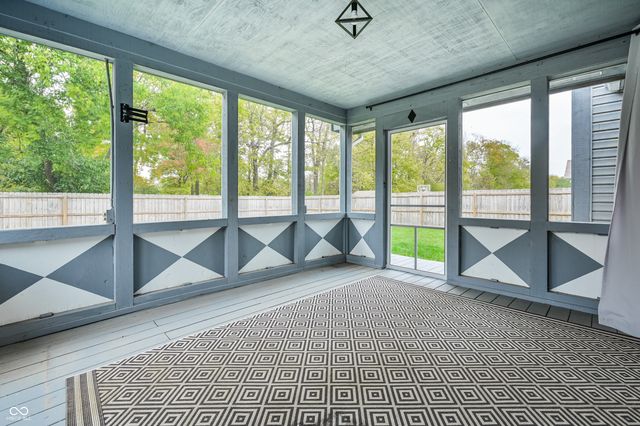 378 Longfellow Court, Greenfield, IN 46140