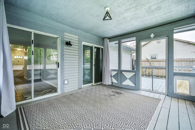 378 Longfellow Court, Greenfield, IN 46140