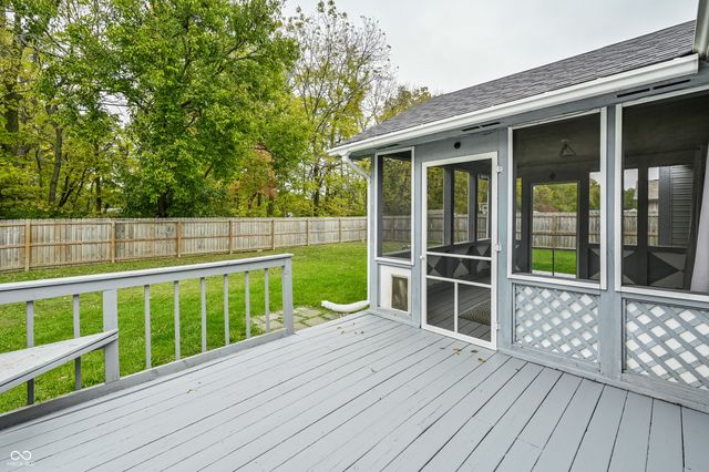 378 Longfellow Court, Greenfield, IN 46140