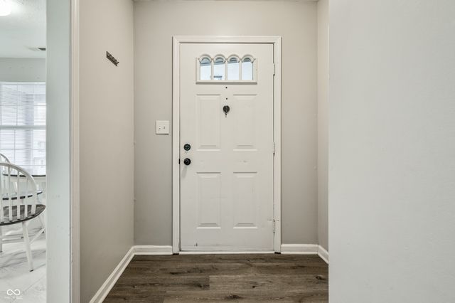 378 Longfellow Court, Greenfield, IN 46140