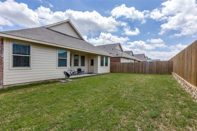 761 Pollyann Trail, Fort Worth, TX 76052