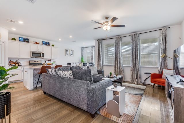 761 Pollyann Trail, Fort Worth, TX 76052