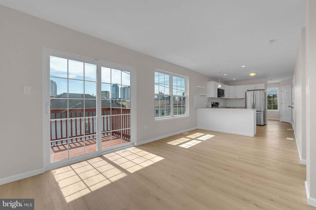 131 N CONGRESS AVE, Atlantic City, NJ 08401