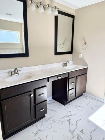 7170 Seymour Court, Canal Winchester, OH 43110