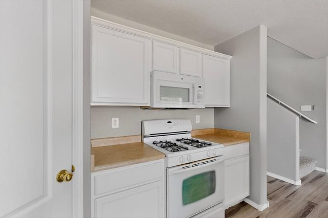 9924 Cerro Largo Place NW, Albuquerque, NM 87114