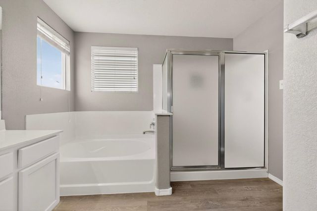 9924 Cerro Largo Place NW, Albuquerque, NM 87114