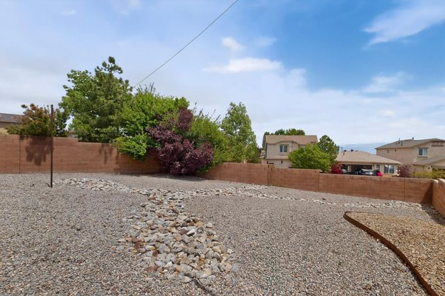 9924 Cerro Largo Place NW, Albuquerque, NM 87114