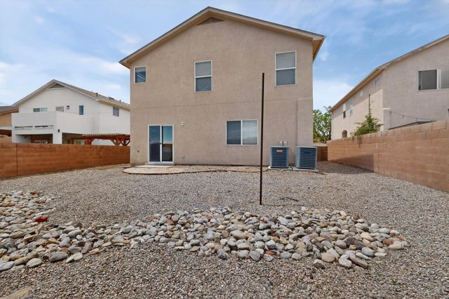 9924 Cerro Largo Place NW, Albuquerque, NM 87114