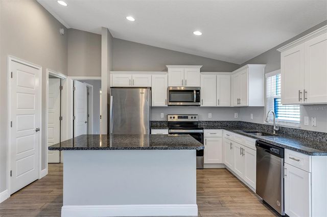 19 BAHIA PASS LOOP, Ocala, FL 34472