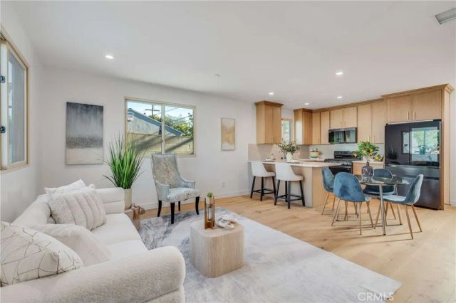 3511 Rose, Long Beach, CA 90807