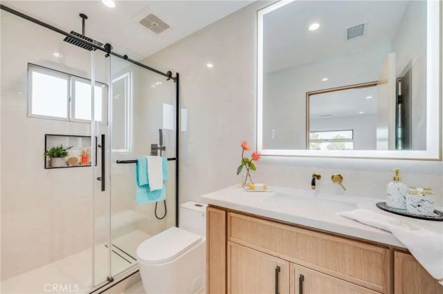 3511 Rose, Long Beach, CA 90807