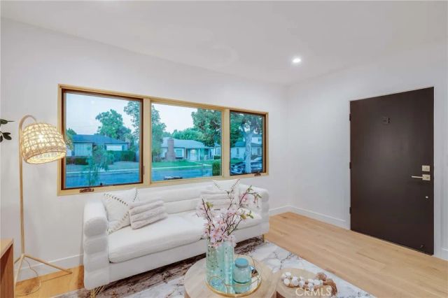3511 Rose, Long Beach, CA 90807