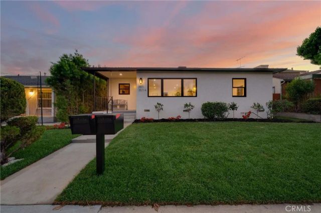 3511 Rose, Long Beach, CA 90807