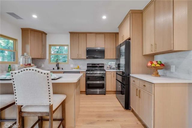 3511 Rose, Long Beach, CA 90807