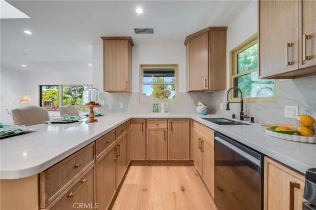 3511 Rose, Long Beach, CA 90807