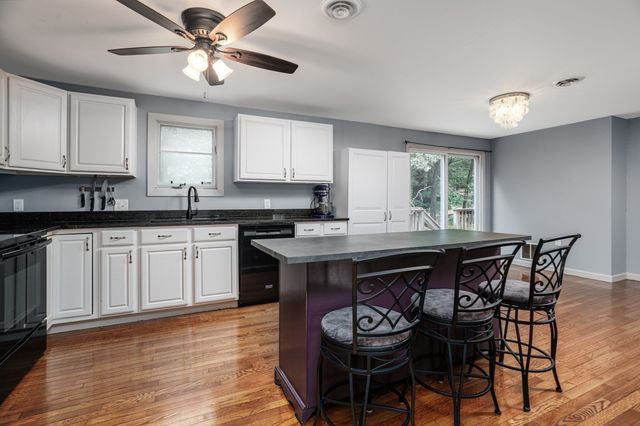 56 Mahogany Run 56, Leominster, MA 01453