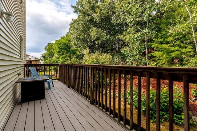 56 Mahogany Run 56, Leominster, MA 01453