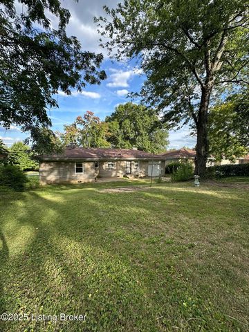 6810 Homestead Dr, Louisville, KY 40214