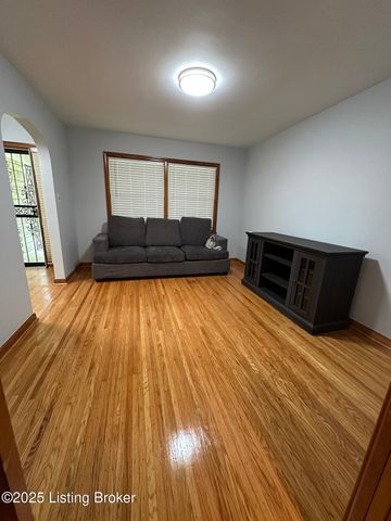 6810 Homestead Dr, Louisville, KY 40214