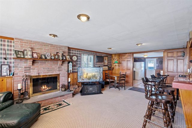 59 Cedar Street, Massapequa, NY 11758