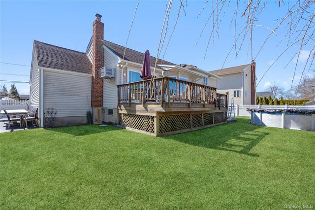 59 Cedar Street, Massapequa, NY 11758