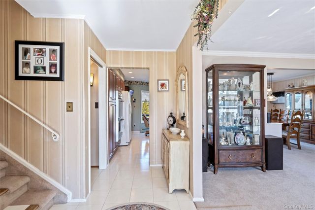 59 Cedar Street, Massapequa, NY 11758