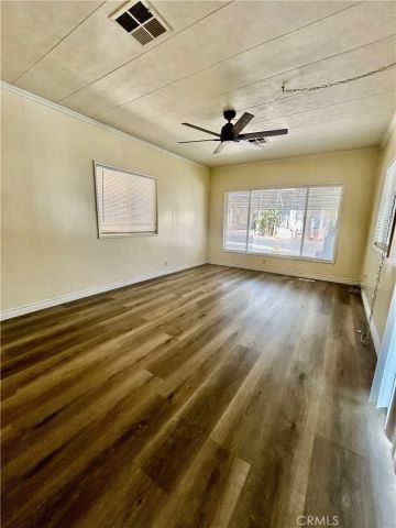 1445 W Florida Ave 56, Hemet, CA 92543