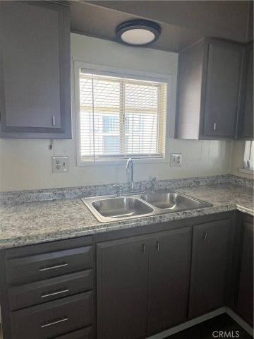 1445 W Florida Ave 56, Hemet, CA 92543