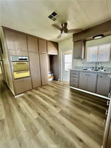 1445 W Florida Ave 56, Hemet, CA 92543