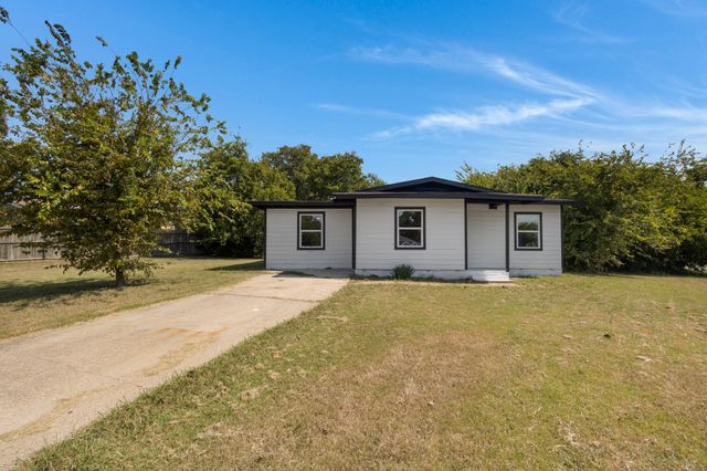 3509 S Hughes Avenue, Fort Worth, TX 76119
