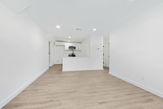 3509 S Hughes Avenue, Fort Worth, TX 76119