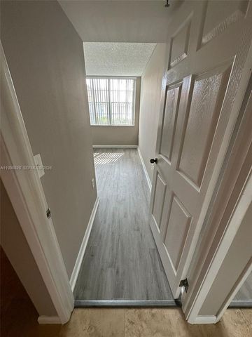 3113 Clint Moore Rd 103, Boca Raton, FL 33496