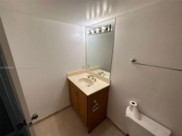 3113 Clint Moore Rd 103, Boca Raton, FL 33496